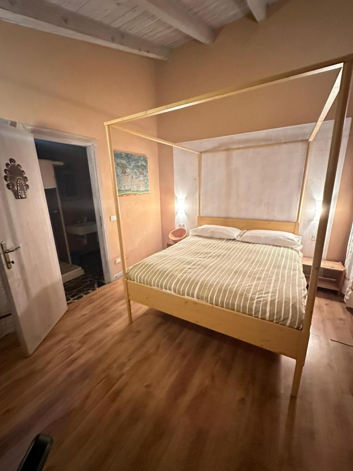 Piccolo Hotel Olina Орта Сан Джулио Екстериор снимка